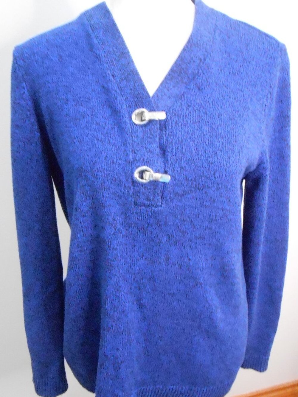 Karen Scott Women's Bright Blue & Black V Neck Clasp Long Sleeve Sweater Size-PM